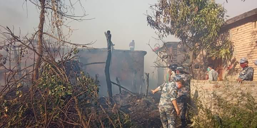 कपिलवस्तुमा आगलागी हुँदा २५ घर–गोठ जलेर नष्ट