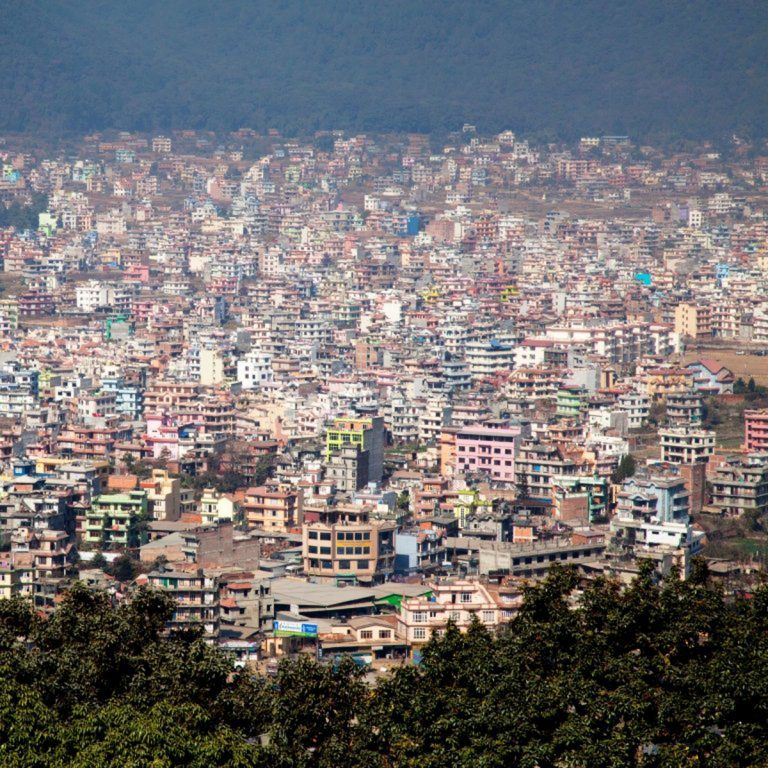 कोरोना संक्रमणको जोखिम बढेपछि काठमाडौं उपत्यकामा स्वास्थ्य सतर्कता र पूर्वतयारीका काम अघि बढाउने तयारी