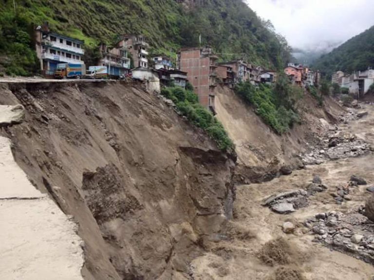 सिन्धुपाल्चोकका १६७ बस्ती अझै उच्च जोखिममा