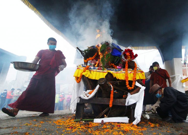 राष्ट्रिय सम्मान साथ बिश्व कीर्तिमानी आरोही आङरिता शेर्पाको अन्त्यष्टि