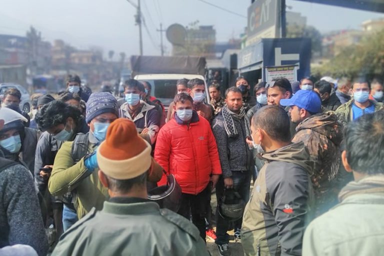 चन्द्रागिरि नगरपालिकाको दाउरा डिपो नजिकै मोटरसाइकलको ठक्करबाट एक बालकको मृत्यु