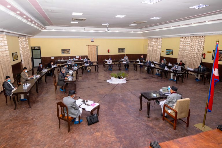 देशभरका बिद्यालय बन्द र परीक्षा स्थगित अन्तराष्ट्रिय तथा अन्तरिक हवाई उडान तत्काल नरोक्ने