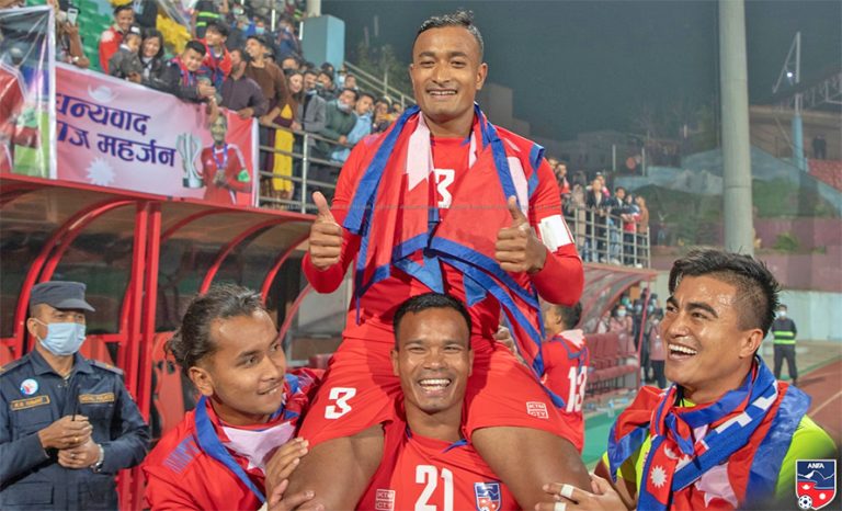 विराज एकदमै मिहिनेती र अनुशासित खेलाडी हुन