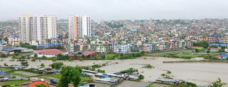काठमाडौंमा बाढीका कारण तीन सय ८२ घर डुबानमा परेका छन् । एक सय ३८ जनालाई प्रहरीले उद्धार
