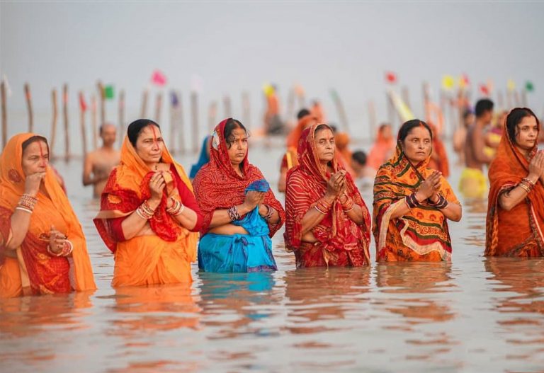 आज छठ पर्वको आज मुख्य दिन, साँझ अस्ताउँदो सूर्यलाई पूजा गरी मनाइँदै