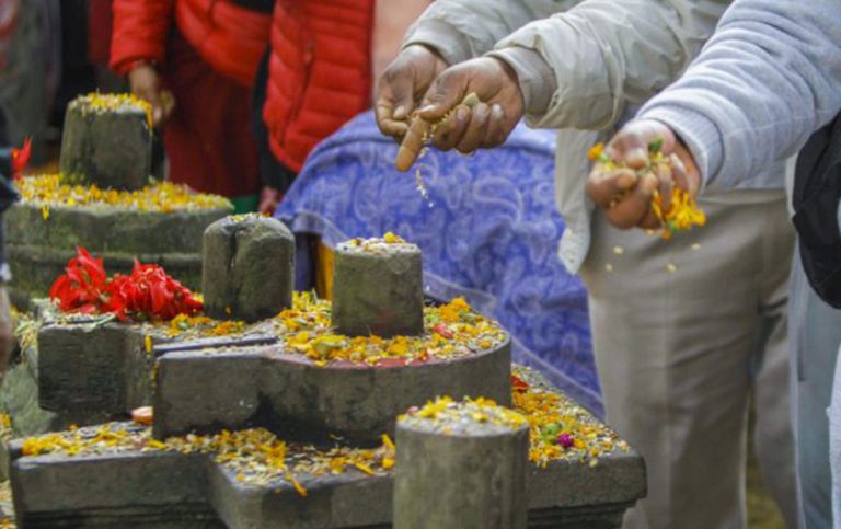 आज मार्गशीर्ष कृष्णचतुर्दशी अर्थात् बालाचतुर्दशी पर्व पितृको सम्झनामा शतवीज छर्दै