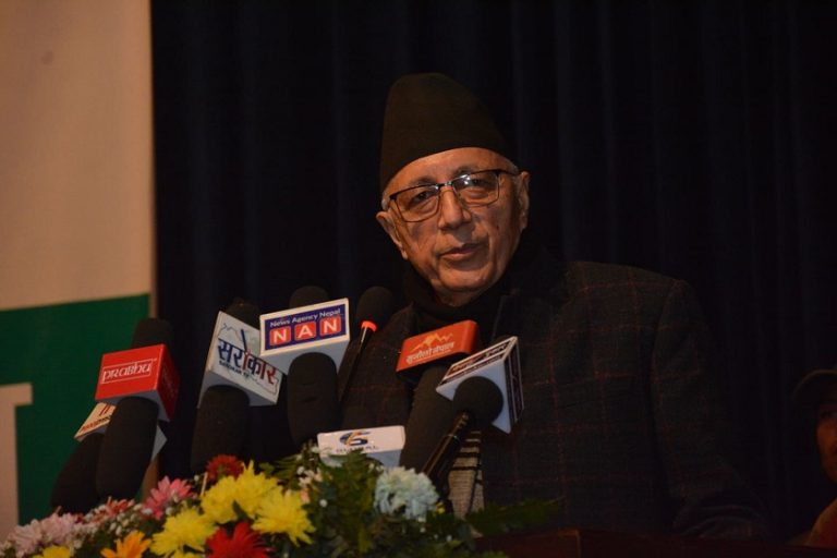 राजनीतिक दलहरूबाटै गणतन्त्र खतरा