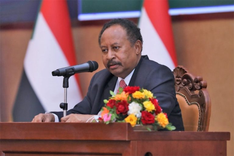 सुडानमा नागरिक शासन बहाल गर्न माग गर्दै प्रदर्शन चर्किएपछि प्रधानमन्त्री अबदल्ला हामदोकले राजीनामा दिए