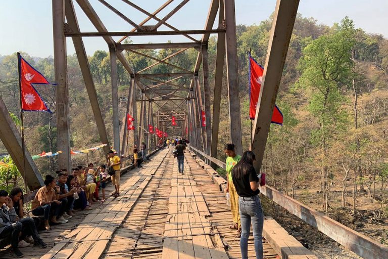 गोदावरी पुलबाट खसेर एक जनाको मृत्यु