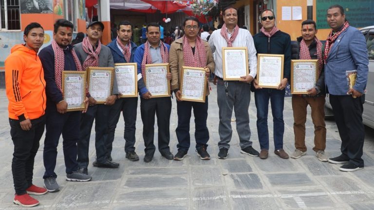 बिभिन्न आठ खेल पत्रकार सम्मानित