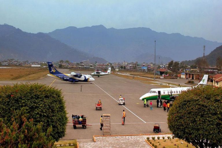 पोखरा विमानस्थलमा तेलको ट्यांकर पल्टिएपछि उडान अवरुद्ध