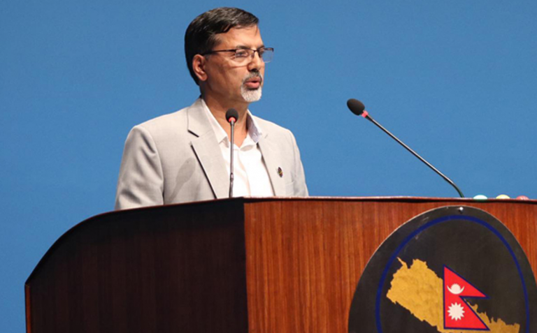 अव्यवस्थित बसोबास गर्नेलाई राष्ट्रिय भूमि आयोगसँगको समन्वयमा जग्गाधनीपुर्जा वितरण गर्ने