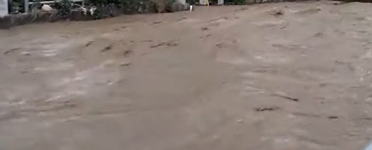 काठमाडौंको लाजिम्पाटमा युवकसहित मोटरसाइकल बगायो