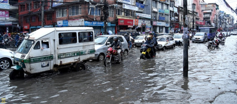 काठमाडौं उपत्यकासहित देशका विभिन्न स्थानमा बिहानैदेखि वर्षा