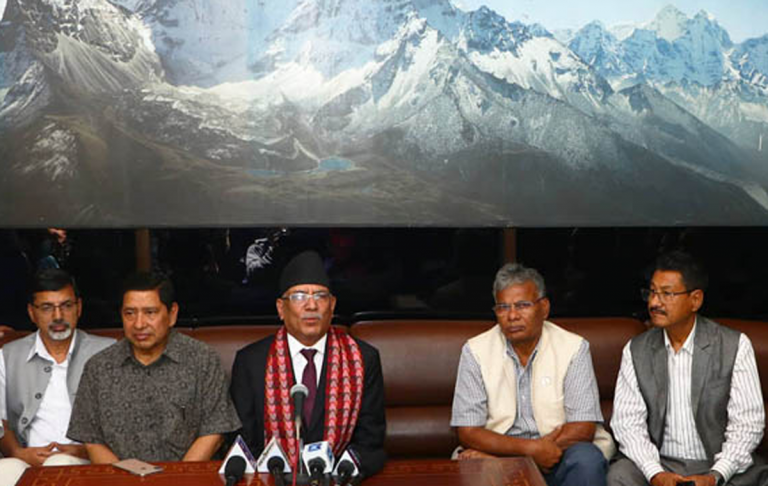 नेकपा माओवादी केन्द्रका अध्यक्ष प्रचण्ड भारत प्रस्थान
