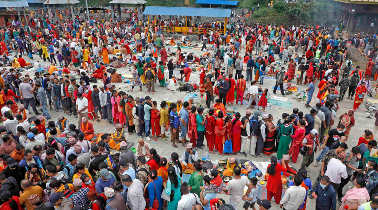 आज कुशे औंसी : अर्थात् बुवाको मुख हेर्ने दिन, गोकर्णेश्वरमा भक्तजनहरुको भिड