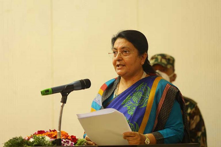 राष्ट्रपति विद्यादेवी भण्डारीले एमालेका नेताहरुलाई ५ बजे सितल निवासमा छलफलमा बोलाइन
