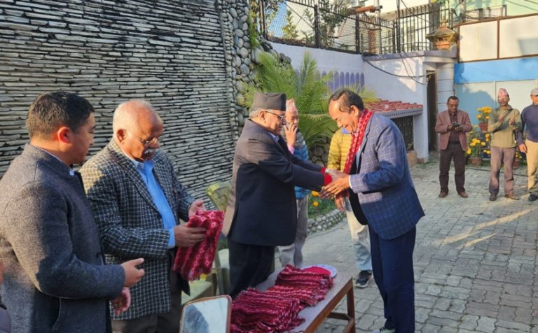 एमाले बागमती प्रदेश कमिटी सचिवालय सदस्य रामकृष्ण लामासहित ४१ जना नेता कार्यकर्ता माओवादी केन्द्रमा प्रवेश