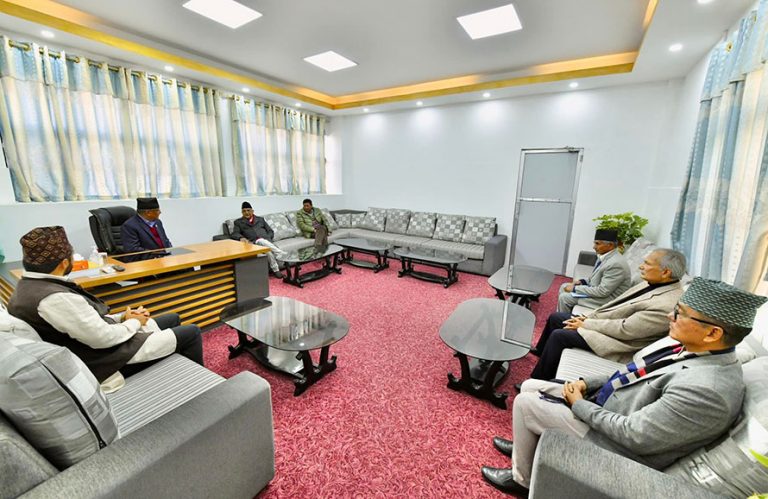 सत्ता साझेदार दलहरुको बैठक बालुवाटारमा सुरु