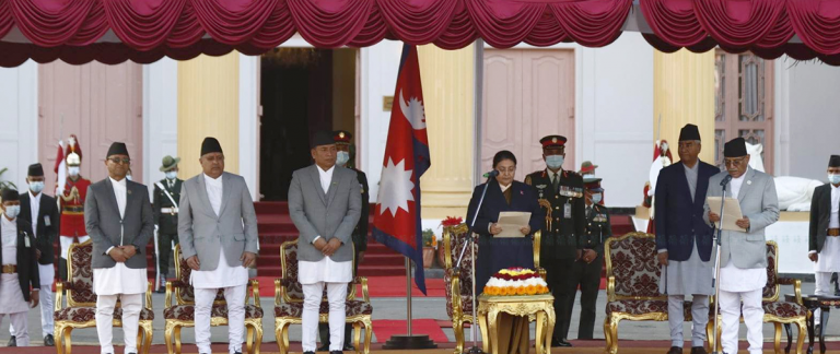 प्रधानमन्त्री पुष्पकमल दाहाल ‘प्रचण्ड’ले दुई मन्त्रालय आफूसँगै राखे
