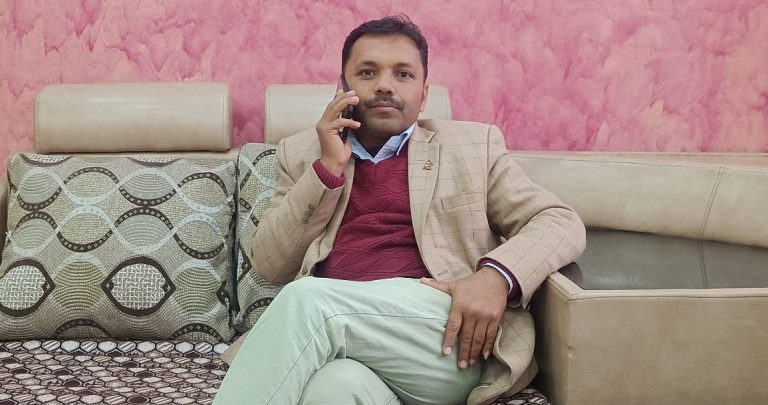 अनेरास्ववियुको अध्यक्षमा पराजित पछि आरसी लामिछानेको ट्यूीट : ‘मर्यादा बिर्सनेहरुलाई प्यार, तिम्रो निचतालाई धिक्कार