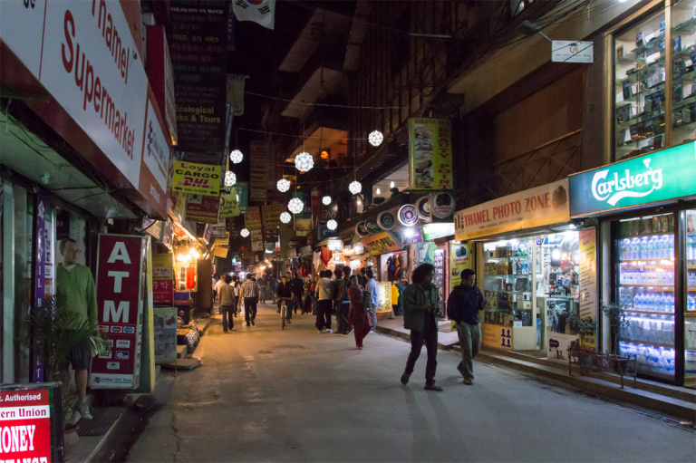 ठमेल एरियामा विदेशी यौनकर्मीहरूको समेत भिड बढ्न थाल्यो