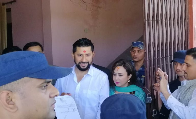 २०८४ अघि नै मध्यावधि चुनाव हुन सक्ने भन्दै सभापति लामिछानेले पार्टीका नेता तथा कार्यकर्तालाई स्ट्याण्डवाइ रहन निर्देशन