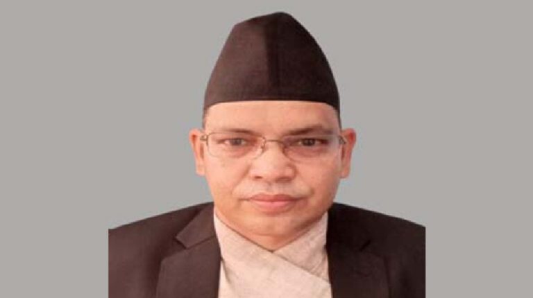बलात्कारको आरोप लागेका न्यायाधिश भुवन गिरी पक्राउ