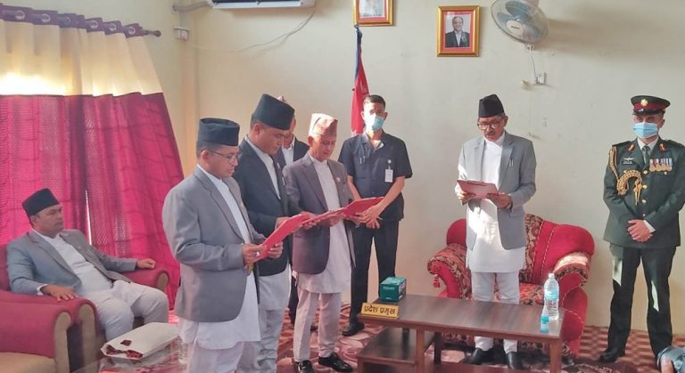 सुुदूरपश्चिममा १०१ औँ दिनमा मन्त्रिपरिषद् विस्तार : अझै दुई वटा मन्त्रालय खाली