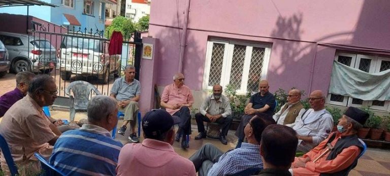 देशको अवस्था हेर्दा आँसु आउने र दिक्क लाग्ने