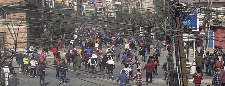 बल्खुमा युवा संघ र दुर्गा प्रसाई समर्थकबीच झडप