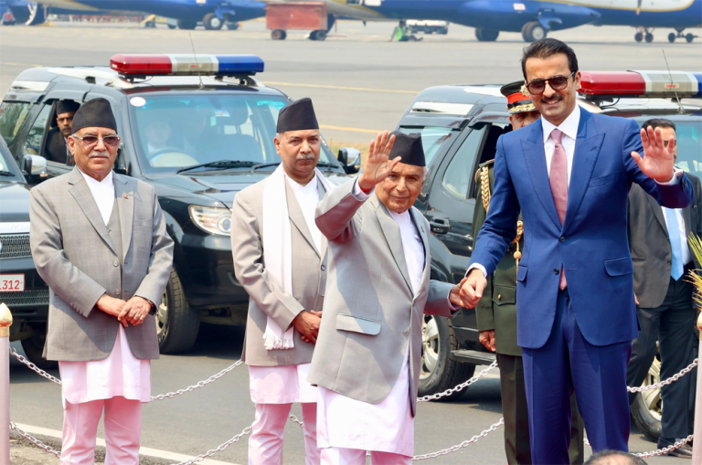 कतारका राजा शेख तमिम बिन हमाद अल थानी स्वदेश फर्किए
