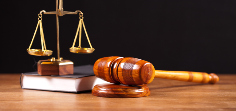 न्याय क्षेत्र व्यापारमा बदलिँदै, सरकार वकिलहरुले सेवाग्राही लुटेको र राजश्व छलेको टुलुटुलु हेर्दै !