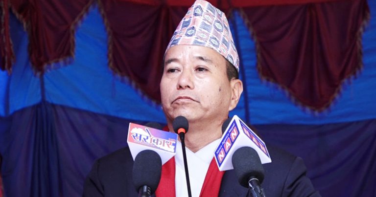 ऊर्जा राज्यमन्त्री तामाङले सचिव सुरेश आचार्यलाई २४ घण्टे स्पष्टीकरण