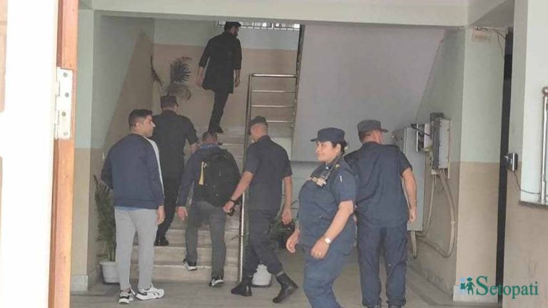 जिल्ला अदालत रुपन्देहीले रवि लामिछानेलाई थुनामुक्त गर्न अस्वीकार