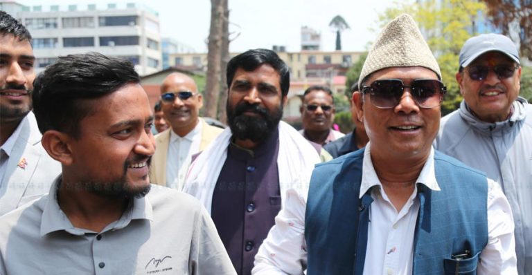रेशम चौधरी चार घन्टा कारागारमा बसेपछि रिहा