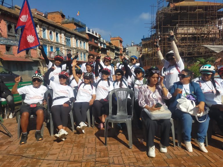 महिनावारी स्वच्छता दिवसमा एक्स-पोज नेपालले गर्याे साइकल र्‍याली