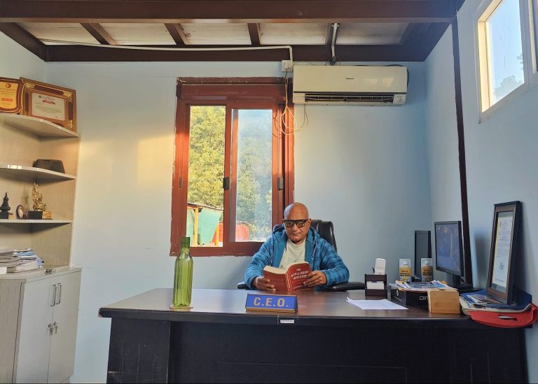 इको प्यानलको पर्यायबाची नाम हो, इन्जिनियर कृष्णभक्त दुवाल