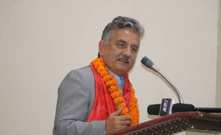 बहस र संगठित गरेर मात्रै देशलाई नयाँ शिराबाट अघि बढाउन सकिन्छ – सुरेन्द्र पाण्डे