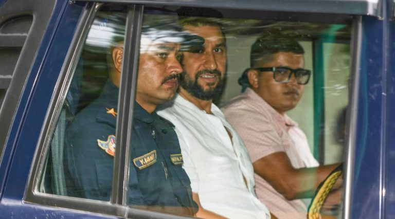 रास्वपाका सभापति रवि लामिछाने रुपन्देही कारगारबाट ललितपुरस्थित नख्खु कारागारमा ल्पाईयो