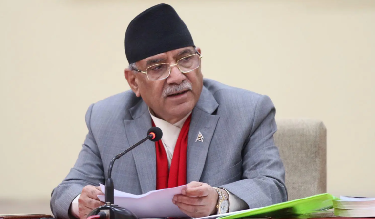 पेरिस डाँडामा प्रचण्डले जेनजीसँग अन्तरक्रिया कार्यक्रम गर्दै