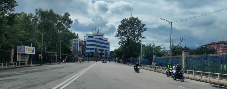 कर्फ्यु हट्यो निषेधाज्ञा जारी नै