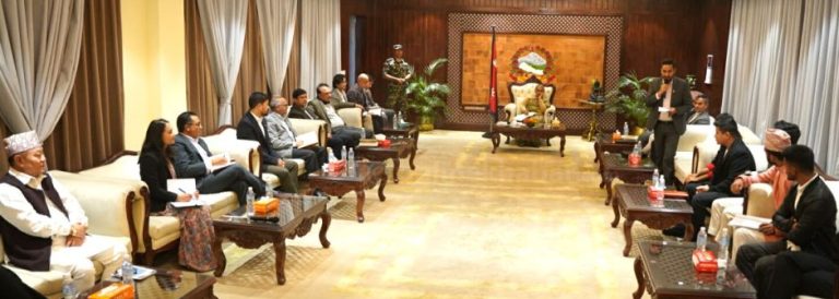 आजको त्रिपक्षीय संवाद सकियो : प्रधानमन्त्री कार्कीले सबैलाई खुला र सहकार्यपूर्ण संवादका लागि आह्वान