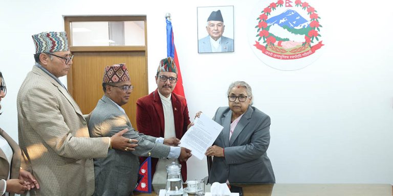 राष्ट्रिय हितका विषयमा देशभित्रका सबै शक्ति एक ठाउँमा उभिनुपर्छ