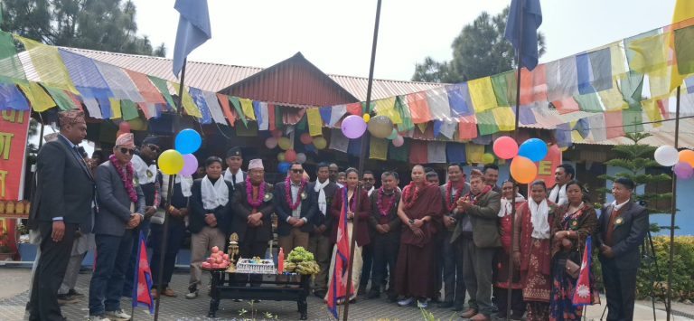 रामेछापको भिरकोटमा शिक्षासेवीहरु सम्मानित