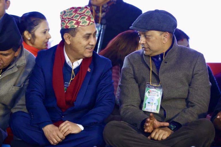 निर्वाचनलाई व्यवस्थित बनाउन कम्तीमा १२ समिति बनाउन मातहतका पार्टी निकायलाई निर्देशन