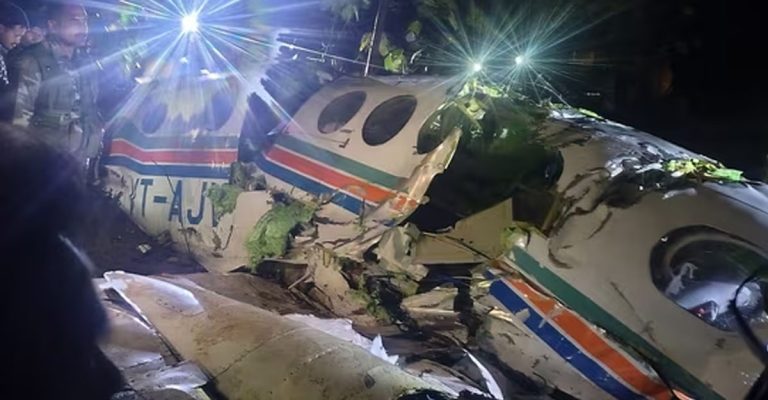 भारतको झारखण्डमा एयर एम्बुलेन्स विमान दुर्घटना