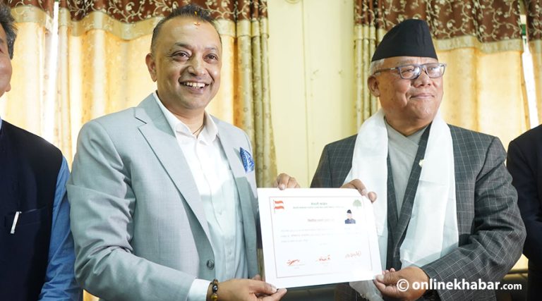 कांग्रेस संसदीय दल नेतामा भीष्मराज आङ्देम्बे